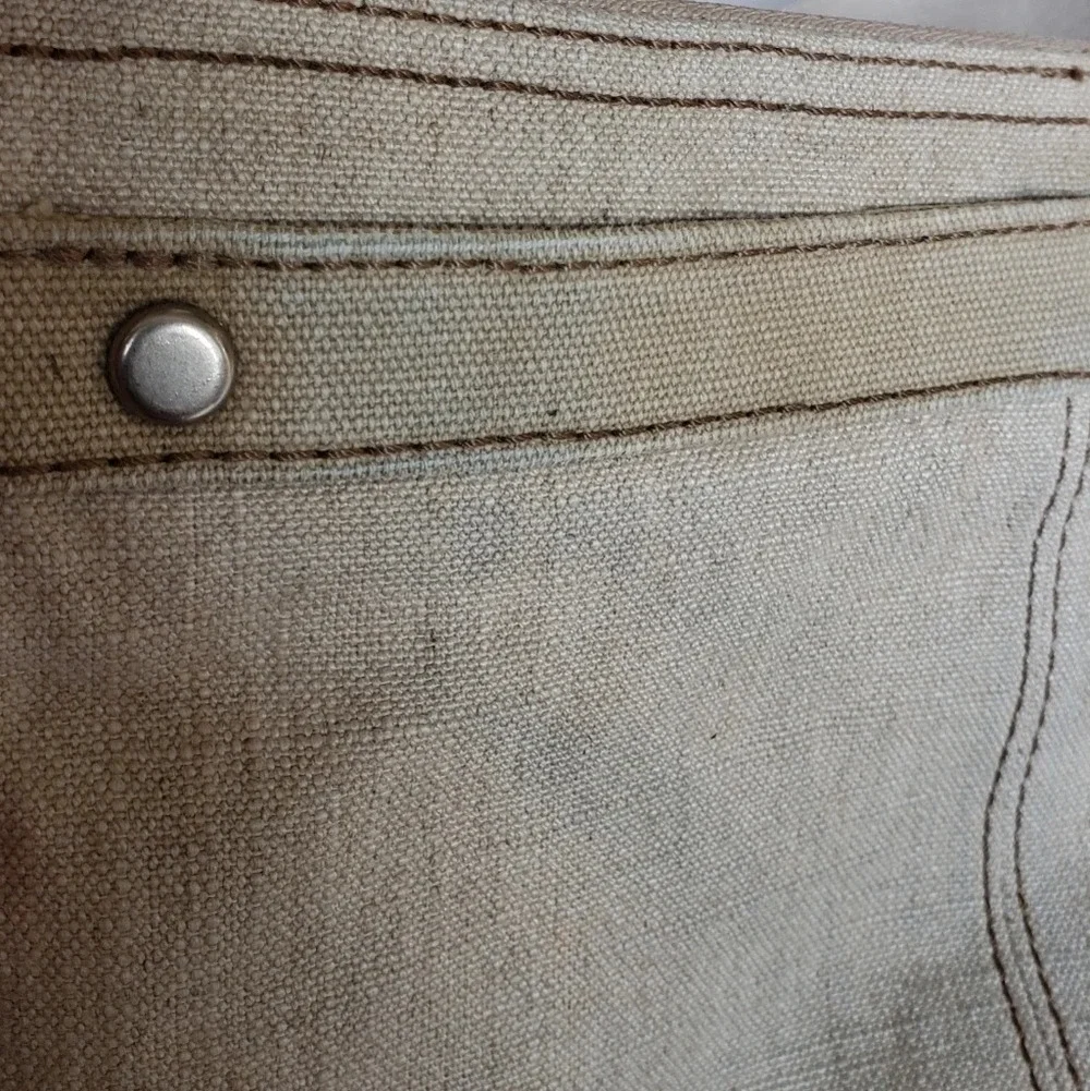 Fossil crossbody Purse. Adjustable straps - Picture 7 of 10